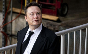 Miliardarul Elon Musk a fost dat în judecată de acţionari ai Twitter, pentru că a dezvăluit târziu participaţia la companie