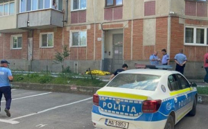 Moarte cumplită pentru o femeie din Botoșani. S-a strivit de asfalt