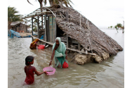 Inundaţii devastatoare în  Bangladesh. 36 de oameni au murit
