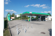 Benzină cu porția în Ungaria. Șoferii pot cumpăra maxim 50 de litri de carburant pe zi la prețul plafonat