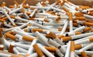 Contrabanda cu țigări: 400.000 de pachete confiscate, alături de 3,4 tone de tutun şi 23,8 tone tutun de narghilea