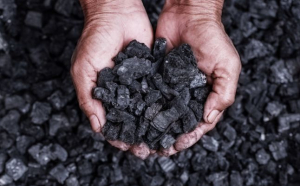 Polonia acordă compensații pentru scumpirea cărbunelui. Fiecare familie ar putea primi 627 de euro