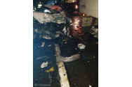Accident grav la Suceava. Un șofer a ajuns la spital după ce mașina lui s-a izbit de un camion
