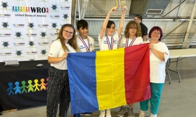 Trei elevi din Galați au devenit campioni mondiali la robotică
