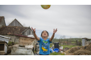 Hope and Homes for Children Romania oferă zece burse de merit pentru copii şi tineri din sistemul de protecţie socială
