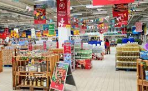 Zeci de magazine Auchan din toată țara au fost amendate de ANPC