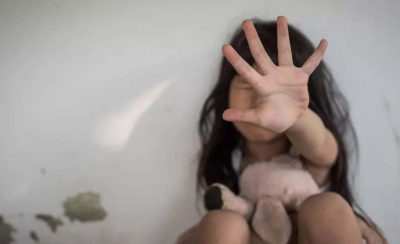 Pedofil condamnat doar pentru violare de domiciliu şi ameninţare