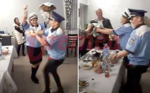 FOTO/VIDEO - Scandal la IPJ Vaslui. Două infirmiere, îmbrăcate în polițiste, filmate în timp ce se destrăbălau la o nuntă