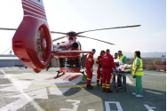  Primul pacient pe heliportul Spitalului Judeţean de Urgenţă Bacău, o femeie cu infarct