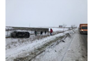 Prima zăpadă, primul accident la Botoşani. O tânără a fost rănită şi a ajuns la spital