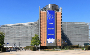Comisia Europeană recomandă ridicarea MCV, instituit în 2007