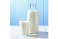 Răspunsul la dilema pe care o avem cu toţii: Ce e mai sănătos – laptele integral sau laptele degresat?