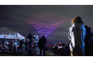 Spectacol de lasere și drone, în loc de artificii, de Revelion !