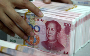 Moneda chineză se prăbușește în urma masivelor proteste legate de blocajele Covid