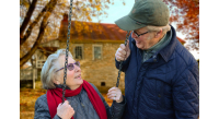 old-people-couple-together-connected