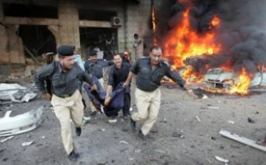 Cel puţin trei morţi şi 23 de răniţi într-un atentat sinucigaş în vestul Pakistanului