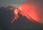  Pericol după erupția celui mai mare vulcan din lume: bulele de lavă explodează și se transformă în sticlă
