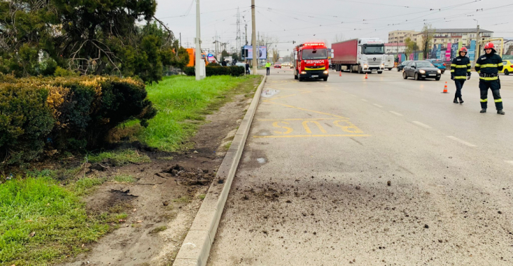 Explozie pe Calea Chișinăului! Două benzi de circulație au fost blocate de pompieri