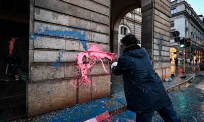 Teatrul Scala din Milano, stropit cu vopsea de către activiștii de mediu