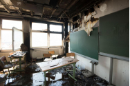 Incendiu într-o școală din Arad, din cauza unui scurtcircuit la instalația bradului de Crăciun