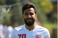 Un fotbalist celebru va fi spânzurat. Amir Reza Nasr Azadani este suspect pentru uciderea unui colonel de poliție