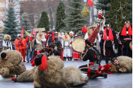 Urșii și caprele vor lua cu asalt Suceava. Bucovina se pregătește de un important festival al obiceiurilor de iarnă