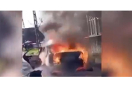 I-a luat foc maşina, în mers, la câteva momente după ce a ieşit cu ea din service. Un bărbat din Maramureş s-a salvat în ultima clipă din autovehicul
