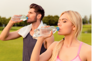 Consumul excesiv de apă dăunează sănătății