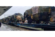 VIDEO: Tren cu blindate turceşti, filmat în gara din Bacău. Blindatele merg spre Ucraina: au fost deja folosite în ofensiva din Herson