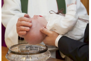 Ce înseamnă dacă un plânge copil la botez?