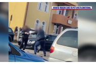 Scandal în fața unei școli din Suceava. Doi tați s-au luat la bătaie în timp ce își așteptau copiii să iasă de la ore