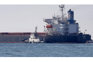 O navă care transportă cereale din Ucraina a eșuat în Canalul Suez