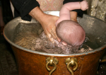 Copilul s-a înecat în cristelniță