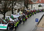 Fermierii polonezi au blocat cu tractoare granița cu Ucraina. Ei protestează față de importul de cereale ucrainene