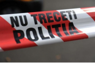 Mașină de poliție implicată într-o urmărire a fost lovită de un autoturism, în Iași / Două persoane sunt rănite