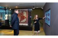 Diplomația preșului: Klaus Iohannis a vizitat Muzeul Covorului, în Azerbaidjan