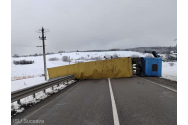 Accident la Suceava. Un TIR s-a răsturnat la Vadu Moldovei