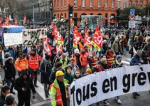 Scandal în Franța din cauza pensiilor. Magazine vandalizate și atacuri