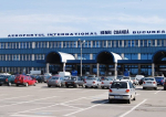 Doi angajaţi ai Companiei Aeroporturi Bucureşti, vizaţi într-un dosar DNA
