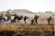 Transnistria se teme de Moldova şi vrea mai mulţi militari ruşi. Cere Moscovei un contingent de şapte ori mai mare