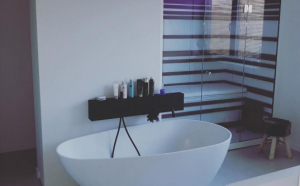 Relaxare și sănătate – ce beneficii terapeutice îți poate aduce o saună cu infraroșu?