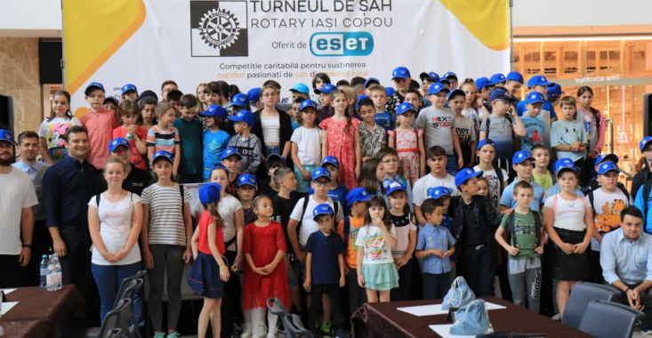 Turneu caritabil de șah pentru copii, la Iași