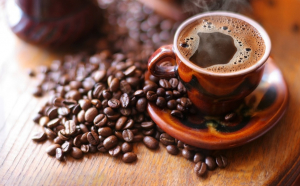 Vești proaste pentru consumatorii de cafea: Prețurile ating un nivel record, din cauza vremii nefavorabile