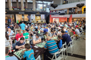 Sute de participanți la Festivalul  Internaţional al familiei la șah