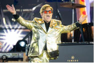   Elton John, turneu de adio cu 330 de concerte