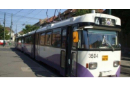 Călătoriile cu tramvaiele din Timișoara sunt periculoase. Unei femei i-a căzut o bară în cap
