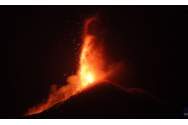 Europa e în alertă maximă: erupe cel mai activ vulcan de pe continent / mai multe zboruri suspendate