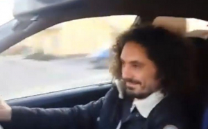 Imagini halucinante cu tatăl șoferului drogat, filmat la volan în timp ce conduce cu o viteză năucitoare: ”Las-o ușor că sărim podul ăsta, mor de inimă”