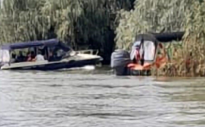 Două bărci s-au ciocnit în Delta Dunării, un bărbat de 30 de ani fiind dat dispărut