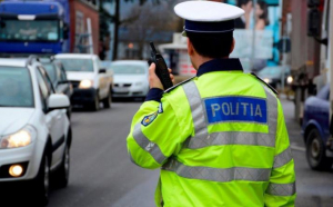 Poliţist din Vaslui, depistat sub influenţa drogurilor în timp ce conducea o motocicletă